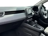 Used Renault Clio V Evolution 140 HP (102 kW) 2024 Black Hatchback