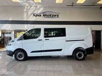 Used Ford Transit Custom 105 HP (77 kW) 2019 White Van