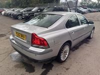 Used Volvo S60 SE 130 HP (95 kW) 2002 Silver Sedan