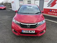 Używany Honda Jazz SE 102 KM (75 kW) 2018 Czerwony Hatchback