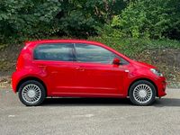 Usado VW up! high up! 65 HP (47 kW) 2024 Vermelho Citadino