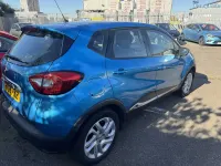 Used Renault Captur Dynamique 90 HP (66 kW) 2015 Blue SUV