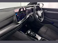 Used VW Golf VIII R-line 147 HP (108 kW) 2025 Black Hatchback