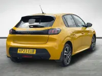 Used Peugeot 208 Active+ 74 HP (54 kW) 2023 Yellow Hatchback