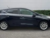 Usado Ford Fiesta Titanium 95 HP (69 kW) 2021 Preto Citadino