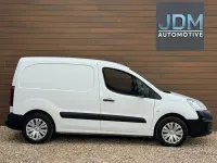Used Citroën Berlingo 75 HP (55 kW) 2018 White MPV