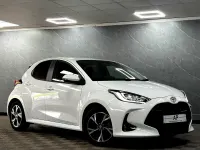 Used Toyota Yaris Hybrid Design 2025 White Hatchback