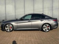 Used Alfa Romeo Giulia Edizione Speciale 180 HP (132 kW) 2017 Grey Sedan