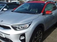 Used Kia Stonic First Edition 118 HP (86 kW) 2018 Silver SUV