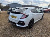 Used Honda Civic SR 126 HP (92 kW) 2020 White Hatchback
