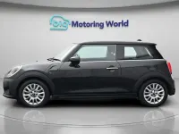 Begagnad Mini Cooper Classic 136 HK (100 kW) 2023 Svart Halvkombi