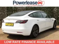 Usado Tesla Model 3 Standard Range Plus 177 kW (241 HP) 2020 Branco Sedan
