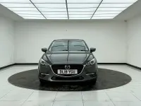 Używany Mazda 3 121 KM (88 kW) 2018 Szary Hatchback