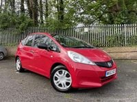 Used Honda Jazz S 90 HP (66 kW) 2013 Red Hatchback