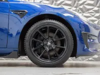 Usado Tesla Model 3 Standard Range Plus 177 kW (241 HP) 2020 Azul Sedan