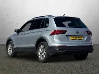 Używany VW Tiguan Life 150 KM (110 kW) 2022 Srebrny SUV