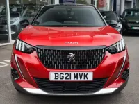 Used Peugeot 2008 Premium 129 HP (94 kW) 2021 Red SUV