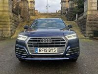 Używany Audi Q5 S-Line 190 KM (139 kW) 2019 Niebieski SUV