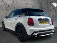 Used Mini Cooper Classic 134 HP (98 kW) 2024 White Hatchback
