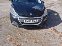 Usado Peugeot 208 Access 68 HP (50 kW) 2016 Preto Citadino