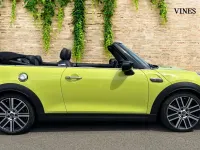 Used Mini Cooper S Cabriolet Exclusive 178 HP (130 kW) 2022 Yellow Cabriolet