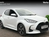 Used Toyota Yaris Design 116 HP (85 kW) 2024 White Hatchback