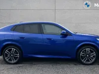 Begagnad BMW X2 M Sport 170 HK (125 kW) 2025 Blå SUV