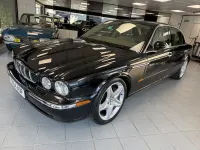 Używany Jaguar XJ8 Sovereign 2004 Czarny Sedan/Limuzyna