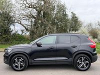 Used Volvo XC40 R-Design 161 HP (118 kW) 2021 Black SUV