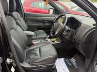 Usado Mitsubishi Outlander P-HEV 177 HP (130 kW) 2018 Carrinha