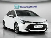 Used Toyota Corolla Design 122 HP (89 kW) 2021 White Hatchback
