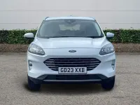 Używany Ford Kuga Titanium 150 KM (110 kW) 2023 Biały SUV