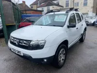 Used Dacia Duster Ambiance 110 HP (80 kW) 2015 White SUV