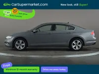 Usado VW Passat SE 150 HP (110 kW) 2022 Cinzento Carrinha