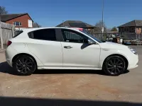 Used Alfa Romeo Giulietta Veloce 2011 White Hatchback