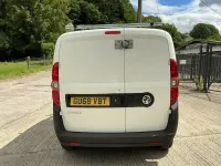 Used Vauxhall Combo 95 HP (69 kW) 2018 White MPV