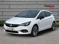 Begagnad Vauxhall Astra Edition 143 HK (105 kW) 2021 Vit Halvkombi