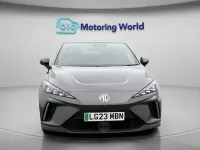 Begagnad MG MG4 EV Trophy 150 kW (204 HK) 2025 Halvkombi