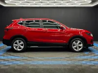 Used Nissan Qashqai Acenta Premium 2019 Red SUV