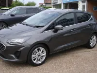 Begagnad Ford Fiesta Titanium 125 HK (91 kW) 2022 Grå Halvkombi