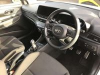 Begagnad Hyundai Bayon Advanced 99 HK (72 kW) 2025 Vit SUV