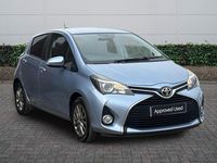 Used Toyota Yaris 99 HP (72 kW) 2016 Blue Hatchback