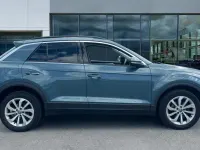 Used VW T-Roc Match 150 HP (110 kW) 2024 Petrol blue metallic SUV