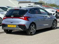 Used Hyundai i20 Premium 100 HP (73 kW) 2024 Blue Hatchback