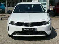 Used Vauxhall Astra Design Edition 130 HP (95 kW) 2023 White Hatchback