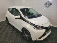 Used Toyota Aygo X-play 69 HP (50 kW) 2016 White Hatchback
