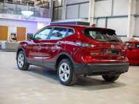 Used Nissan Qashqai Acenta Premium 115 HP (84 kW) 2018 Red SUV