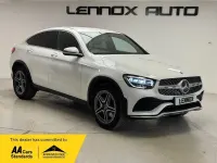 Używany Mercedes GLC300e AMG line 2022 Biały Coupe