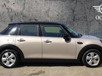 Begagnad Mini Cooper Classic 134 HK (98 kW) 2023 Grå Halvkombi