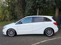 Begagnad Mercedes B180 109 HK (80 kW) 2012 Vit Minibuss